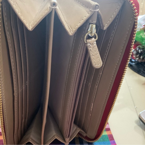 Coach Wallet as is condition - Picture 2 of 13